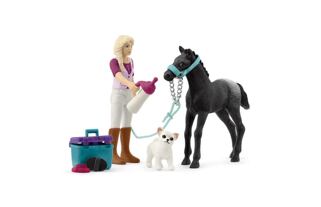 Schleich 42755 Pferdepflege mit Appaloosa-Fohlen, Spielset