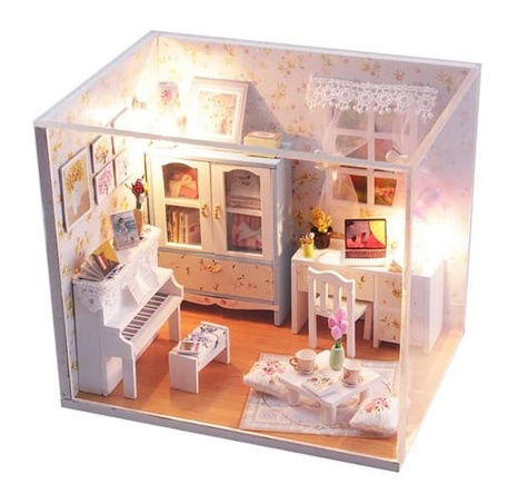 Zwei Kinder Miniaturhaus Hemioli's Zimmer