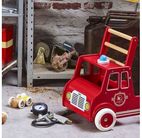 Vilac Dřevěné chodítko Hasiči