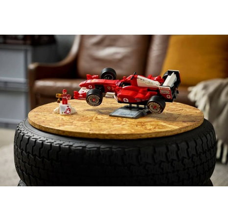 Lego Icons 11375 Ferrari F2004 a Michael Schumacher