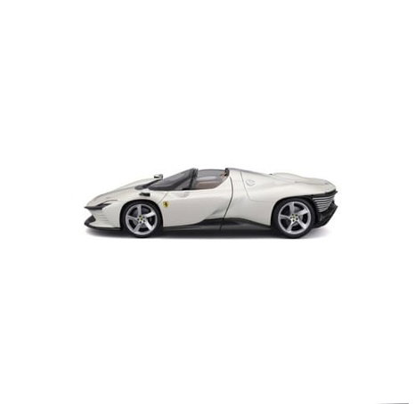 Bburago - SIGNATURE SERIES, Ferrari Daytona SP3, bílá, 1:18