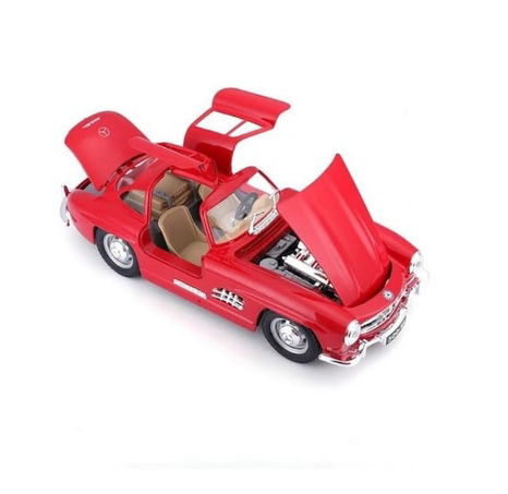 Bburago 1:24 Mercedes Benz 300SL Red