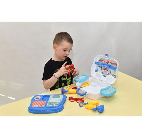 Doktorská sada v kufříku