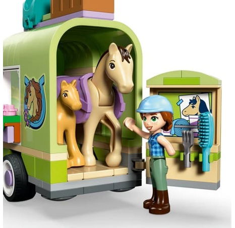 Lego Friends 42695 Přívěs s koněm a hříbětem