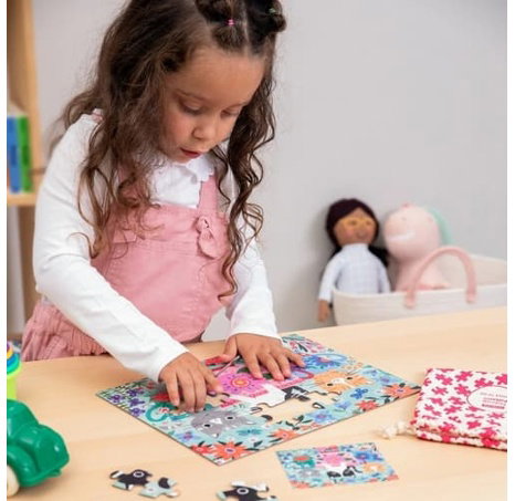 Mudpuppy Puzzle Koťata v hrnku na čaj v látkovém pytlíku 36 dílků