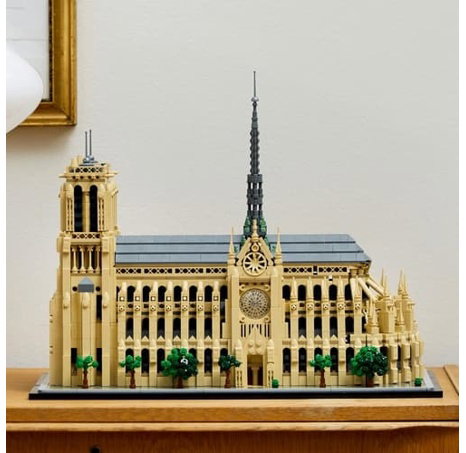 Lego Architecture 21061 Notre-Dame v Paříži