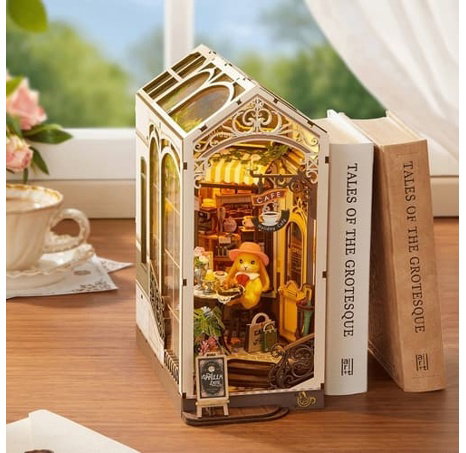 RoboTime 3D skládačka Zarážka na knihy Miniatura domečku Prázdninová kavárna
