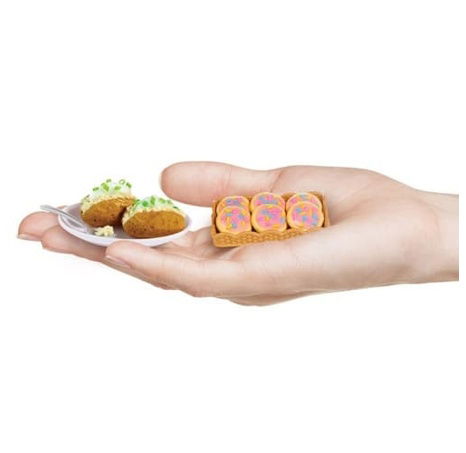 MGA's Miniverse – Mini Food Kavárna, série 3A, PDQ