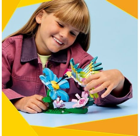 LEGO® Creator 31384 Divoká zvířata: Barevný kolibřík