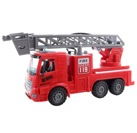 Hasiči stříkací vodu a na baterie