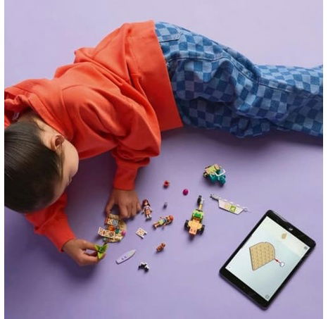 Lego Friends 42641 Dobrodružství se surfujícími psy a skútrem