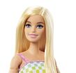 Barbie modelka na invalidním vozíku v kostkovaném overalu